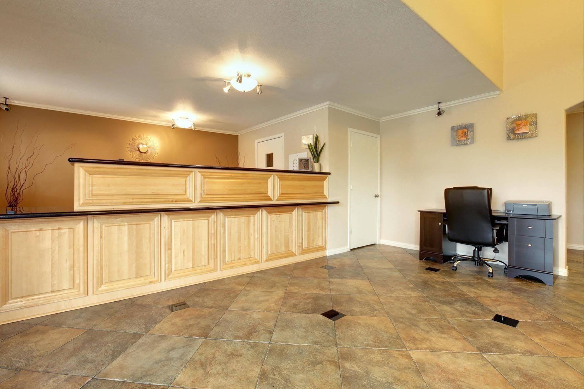 Americas Best Value Inn And Suites Desoto Dış mekan fotoğraf