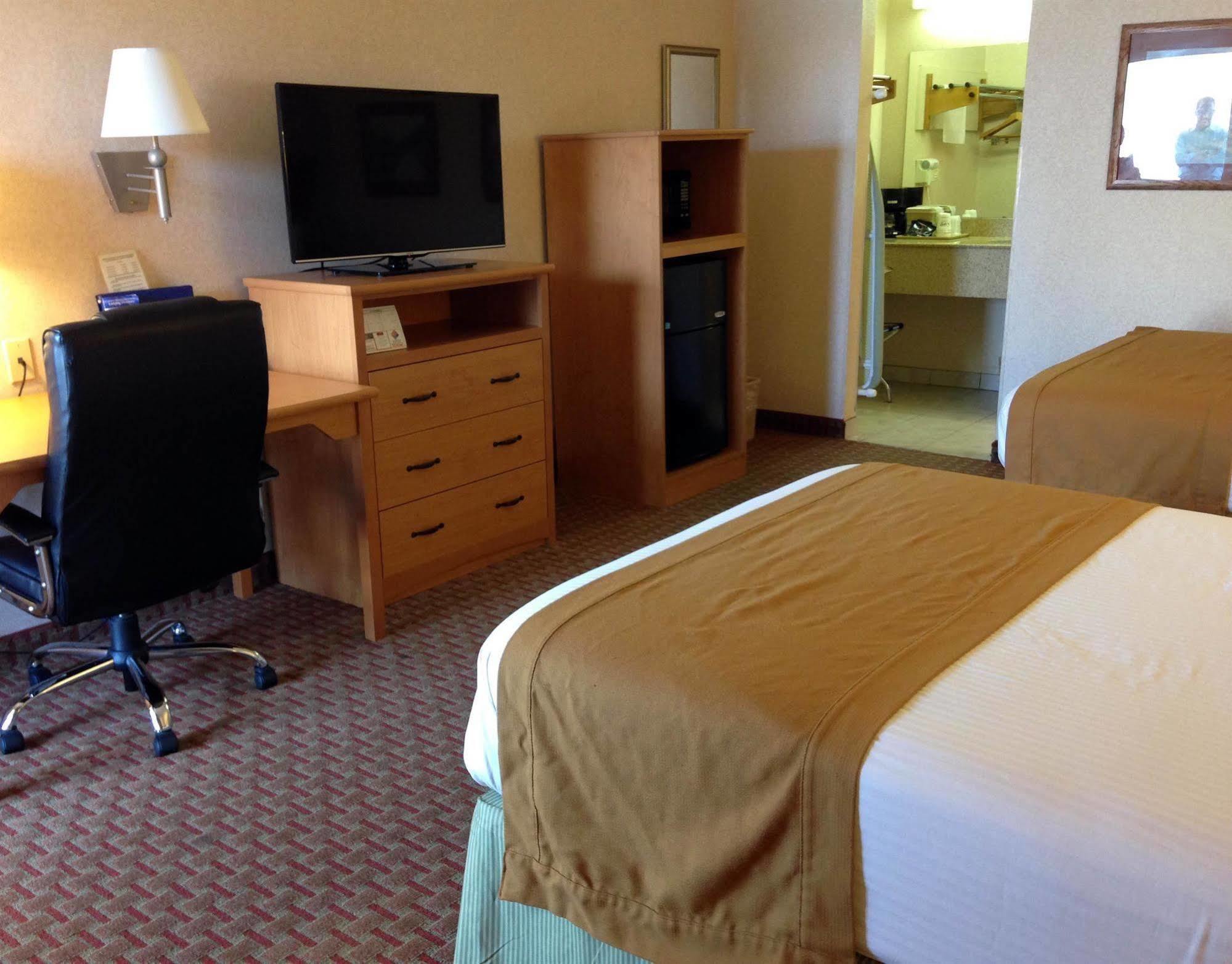 Americas Best Value Inn And Suites Desoto Dış mekan fotoğraf